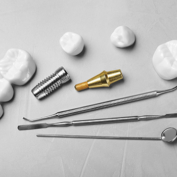 Pieces used for traditional and implant-supported dental bridges