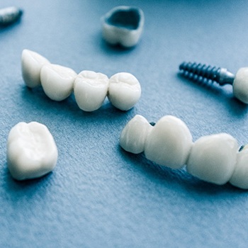 Different types of dental implants